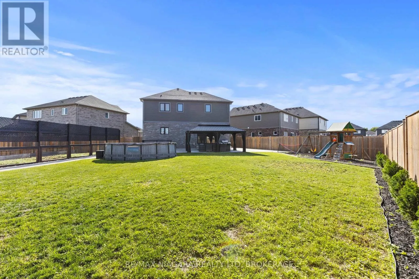 55 SPRUCE CRESCENT