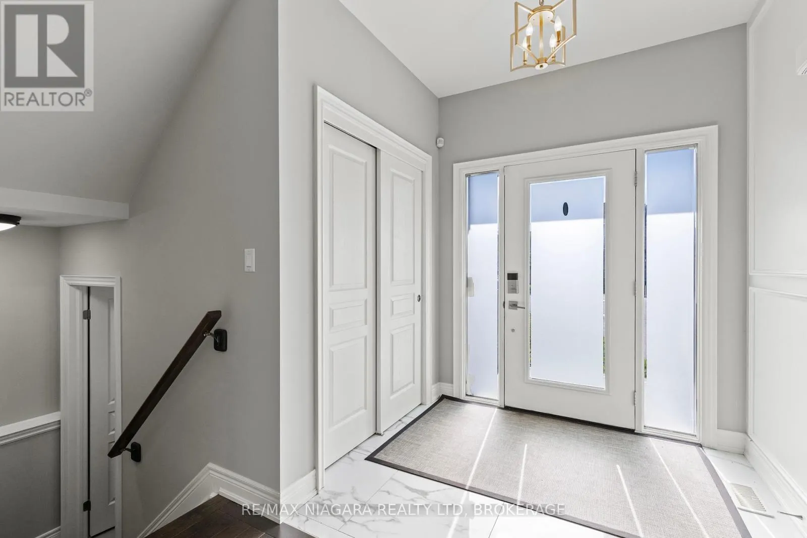 55 SPRUCE CRESCENT