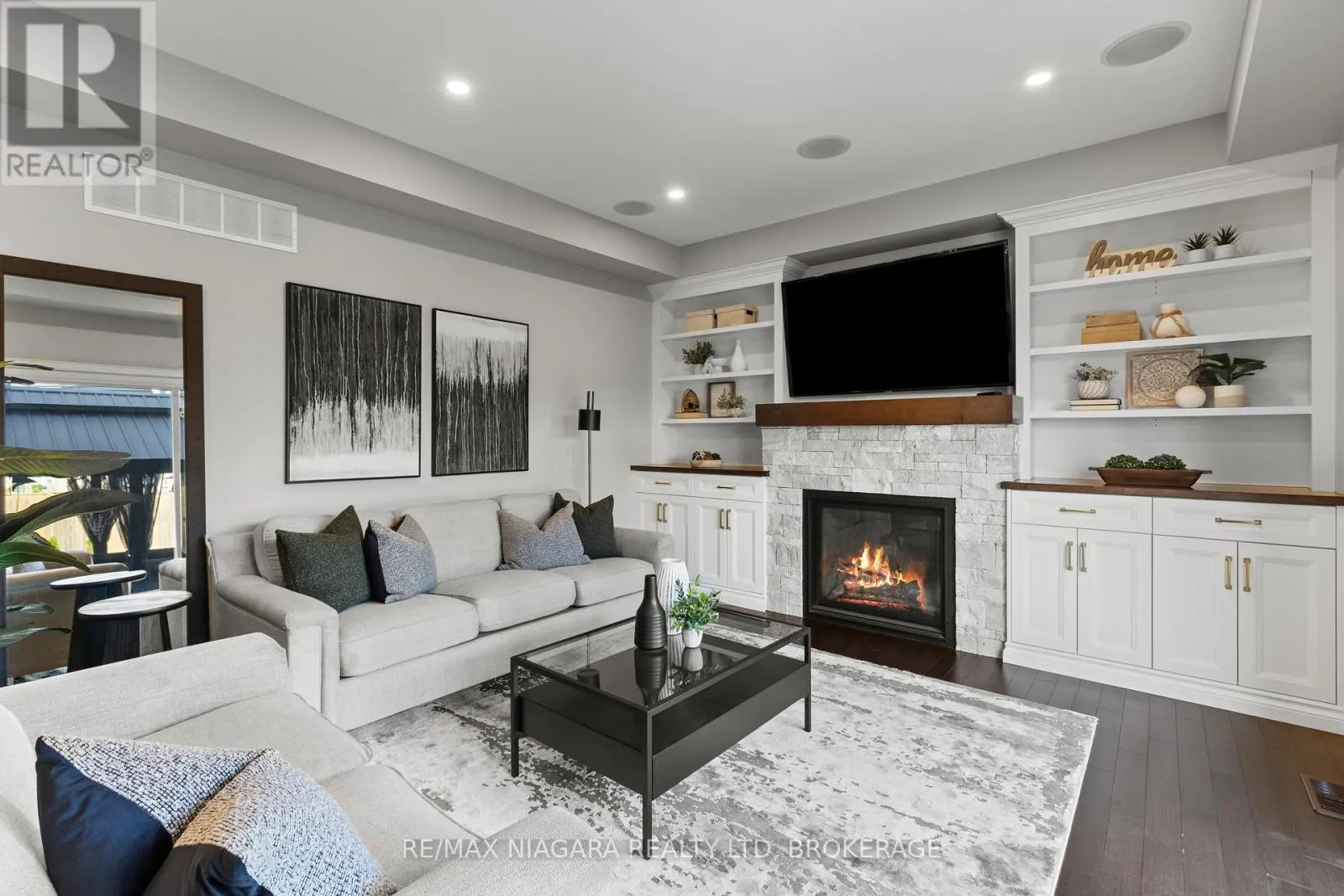 55 SPRUCE CRESCENT