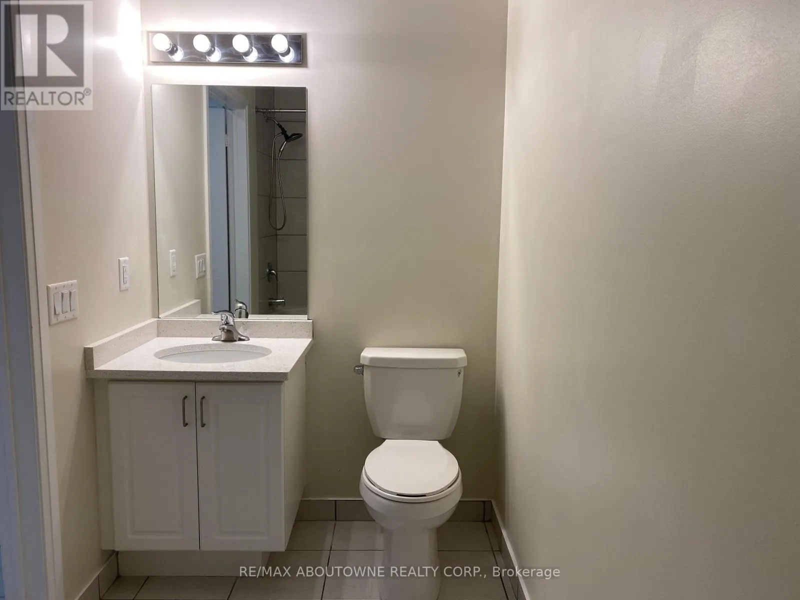 621 - 16 CONCORD PLACE