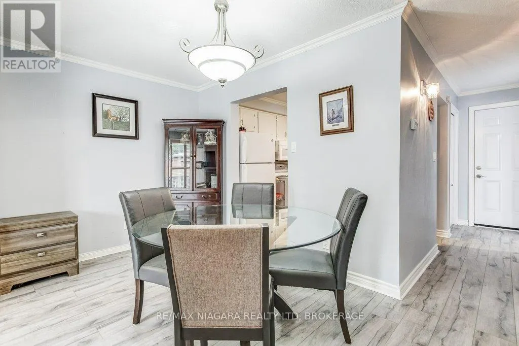 7 - 4230 MEADOWVALE DRIVE, #7