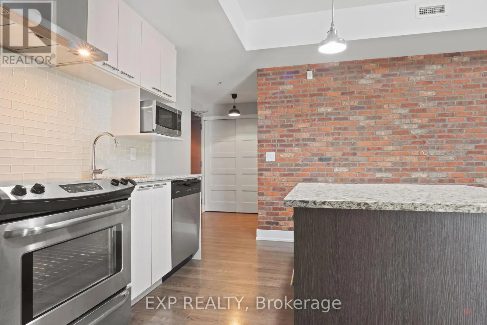 108 - 2785 BASELINE ROAD