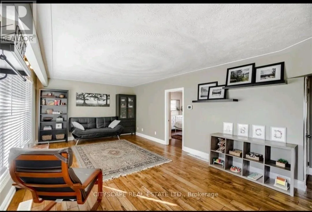 202 EAST 44TH STREET