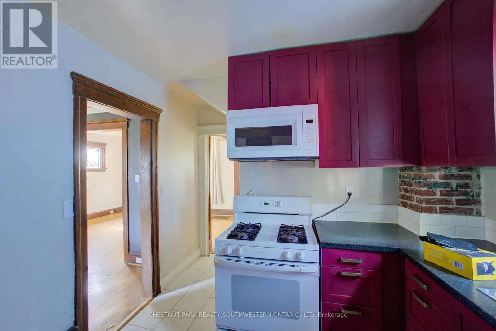 876 HALL AVENUE