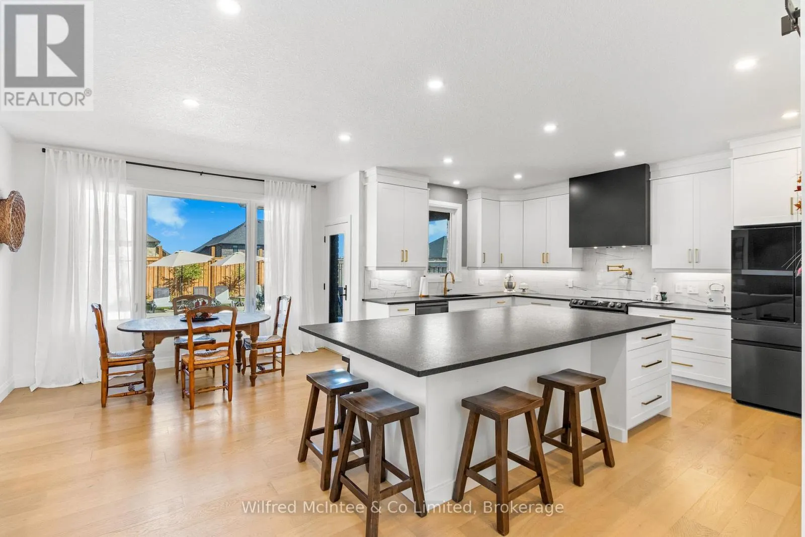335 DEVONSHIRE ROAD