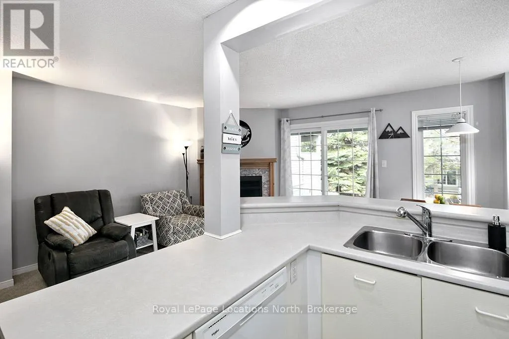 38 - 146 SETTLERS WAY, #38