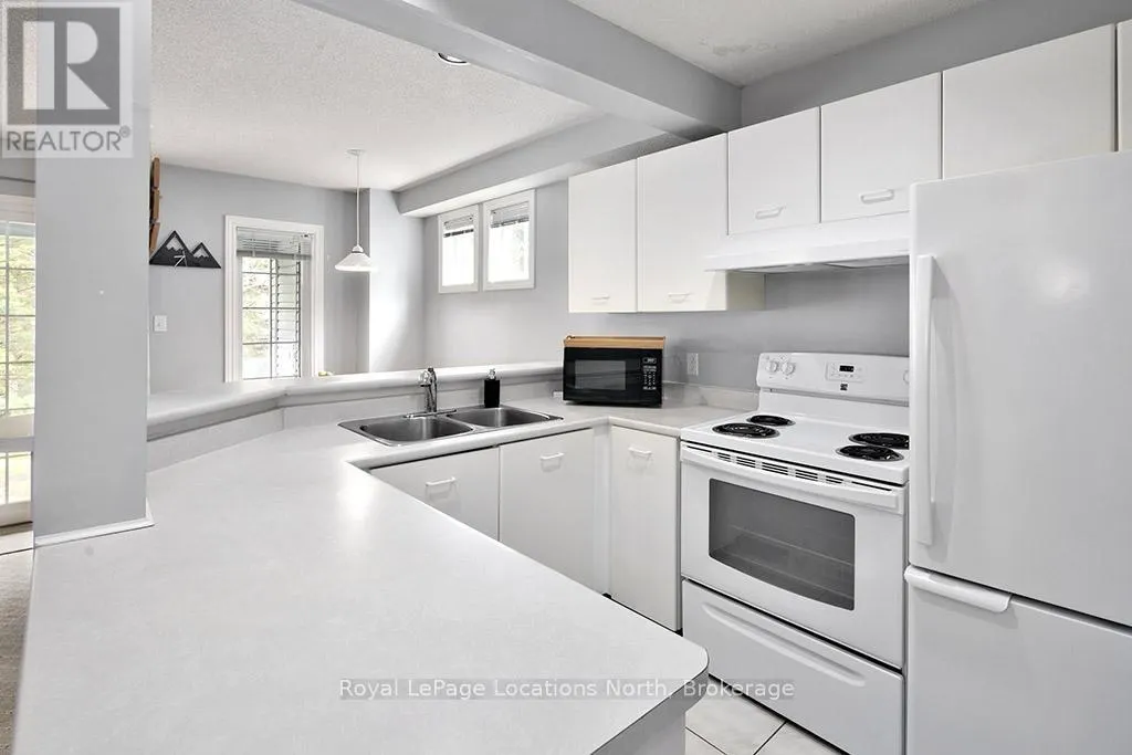38 - 146 SETTLERS WAY, #38