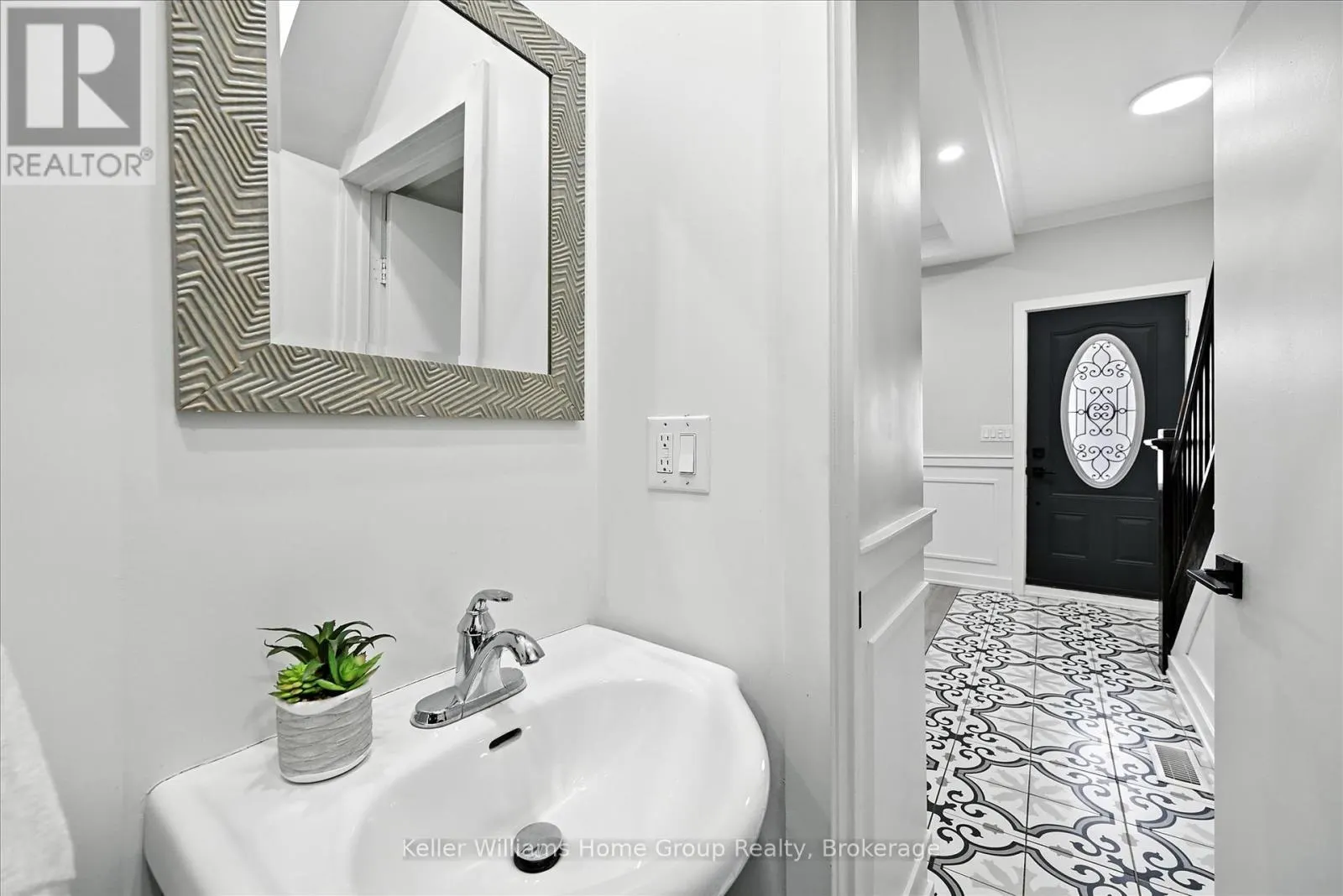 82 ROSEMONT AVENUE