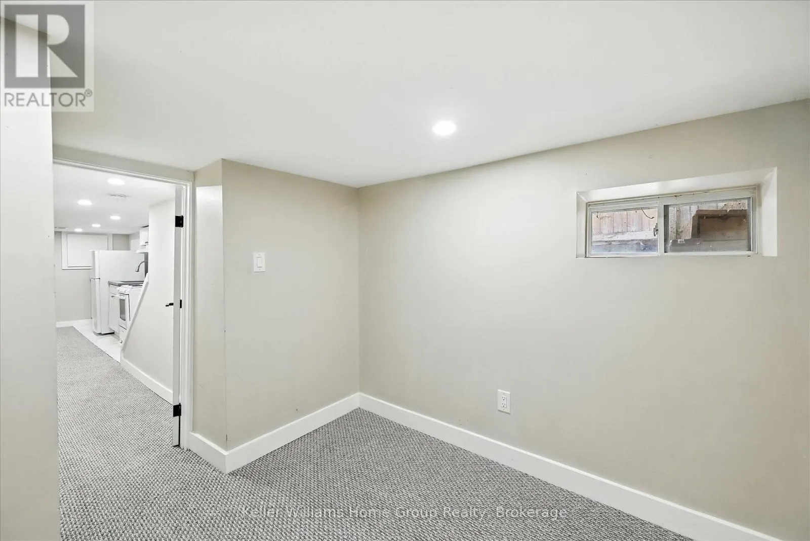 82 ROSEMONT AVENUE