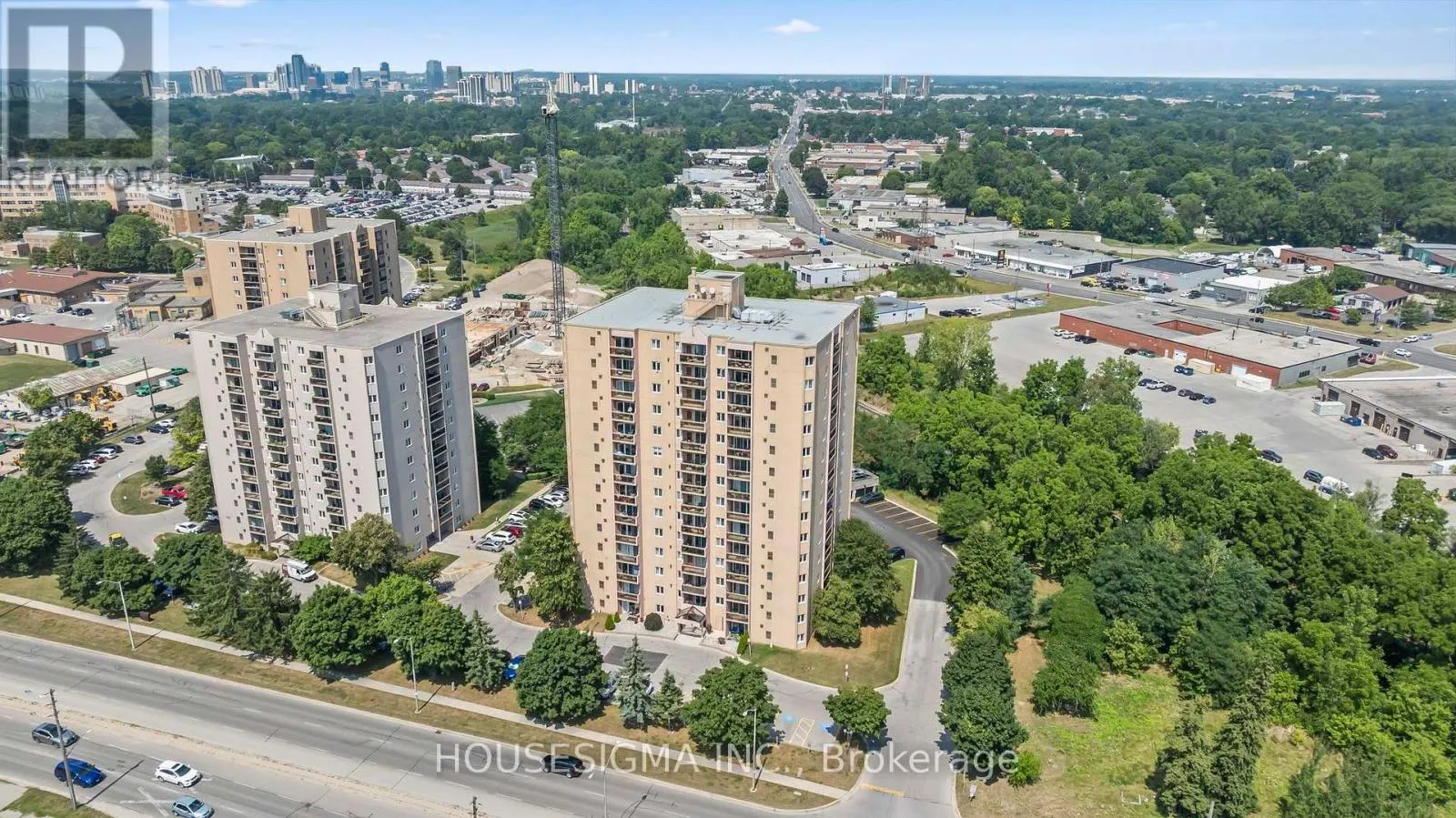 903 - 860 COMMISSIONERS ROAD E, #903