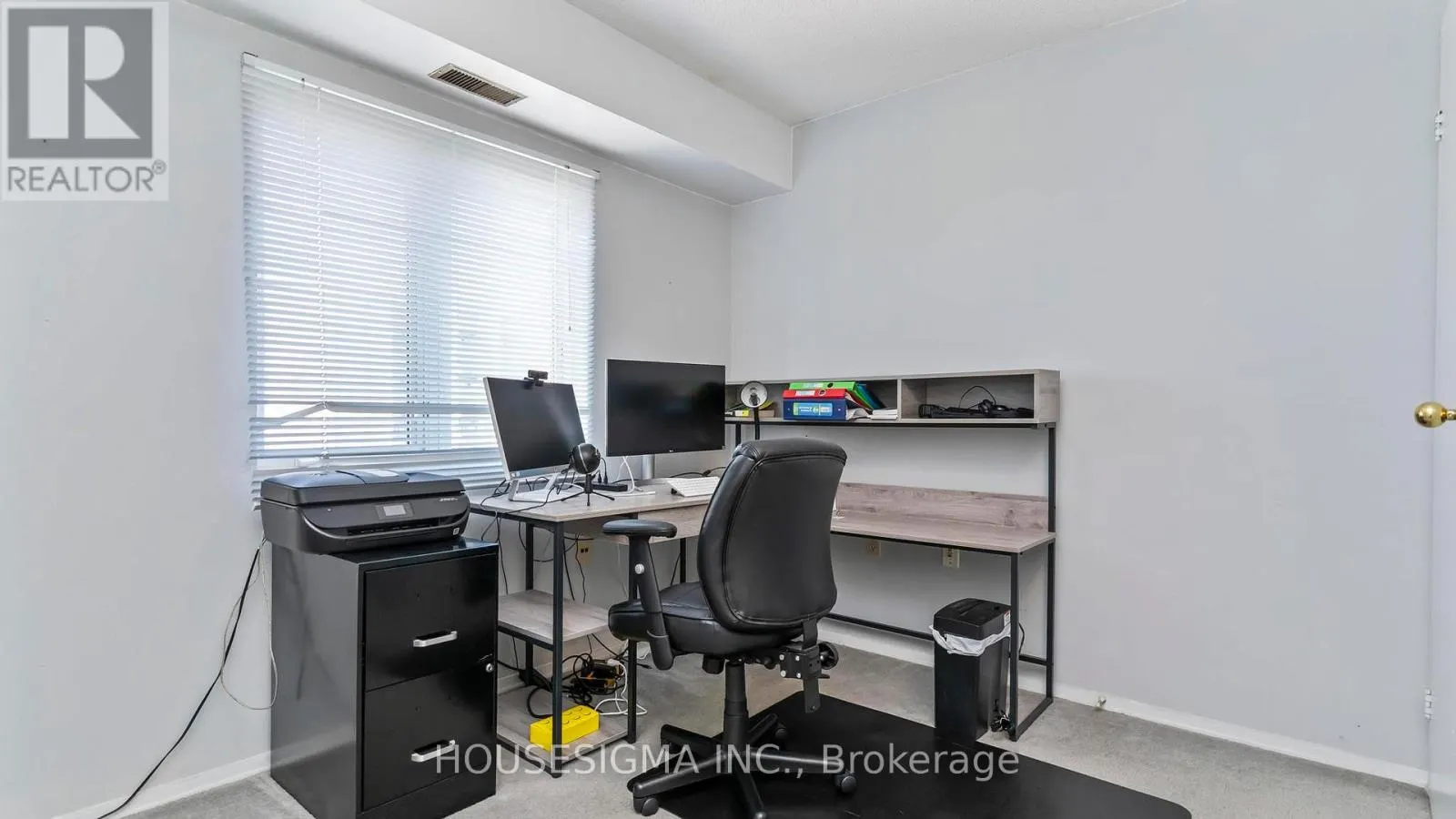 903 - 860 COMMISSIONERS ROAD E, #903