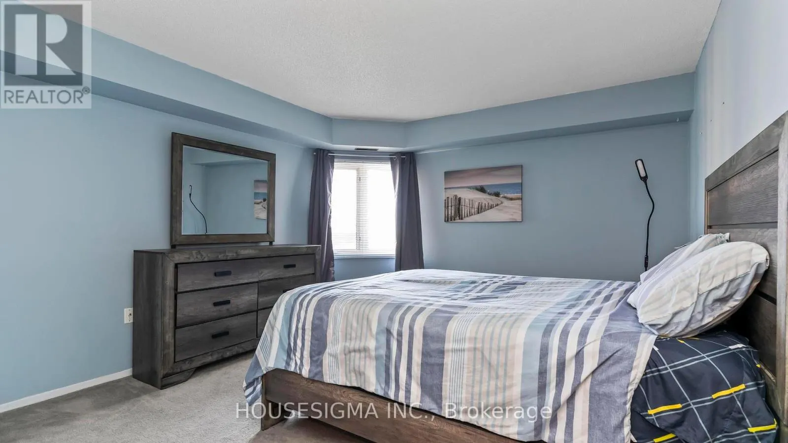 903 - 860 COMMISSIONERS ROAD E, #903
