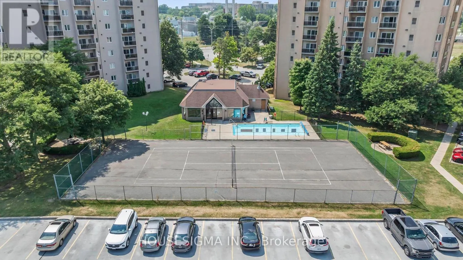 903 - 860 COMMISSIONERS ROAD E, #903