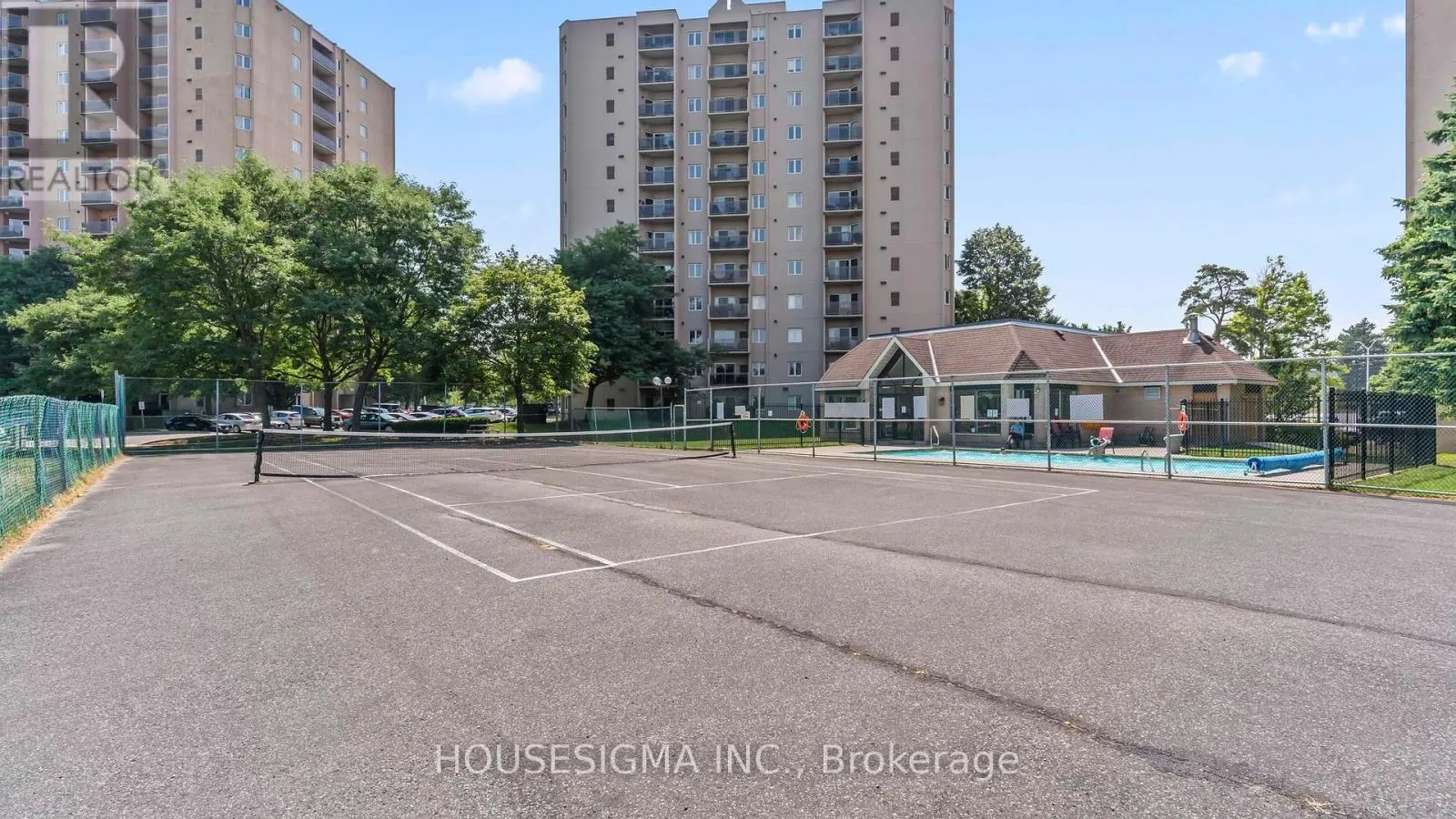 903 - 860 COMMISSIONERS ROAD E, #903
