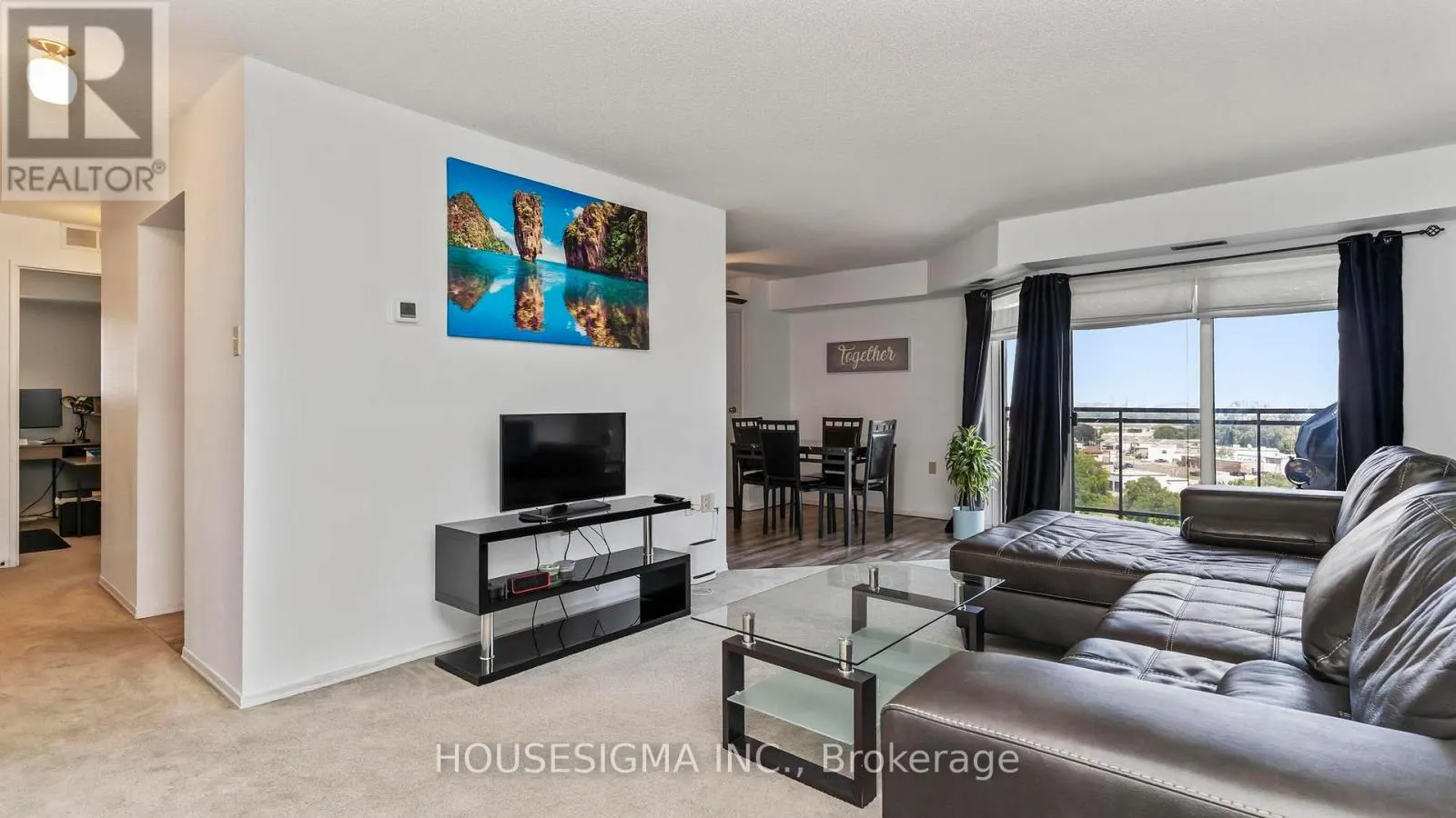 903 - 860 COMMISSIONERS ROAD E, #903