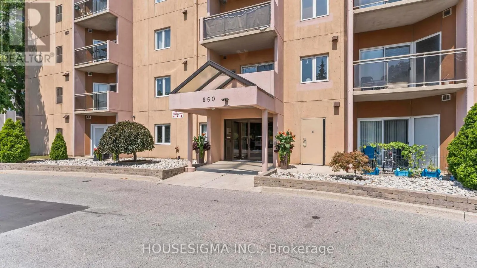 903 - 860 COMMISSIONERS ROAD E, #903