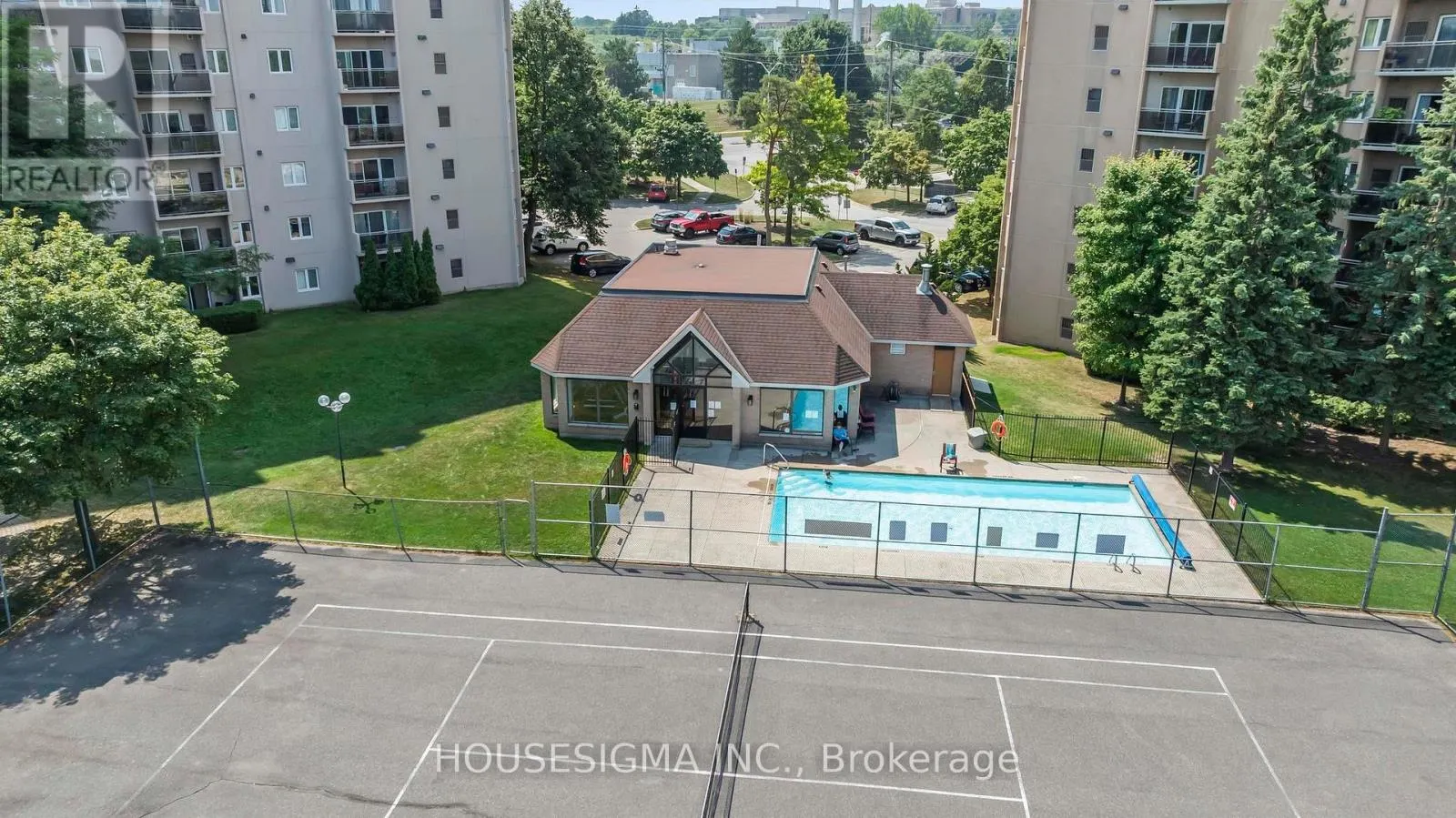 903 - 860 COMMISSIONERS ROAD E, #903