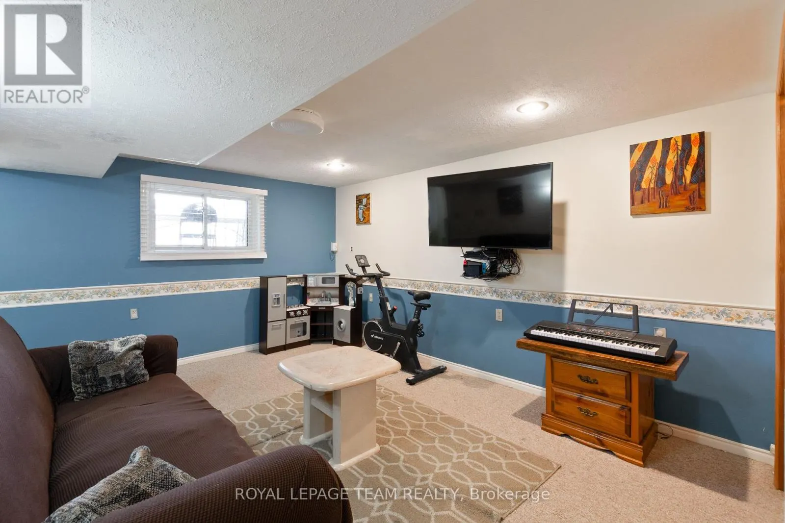 77 BONAVENTURE DRIVE