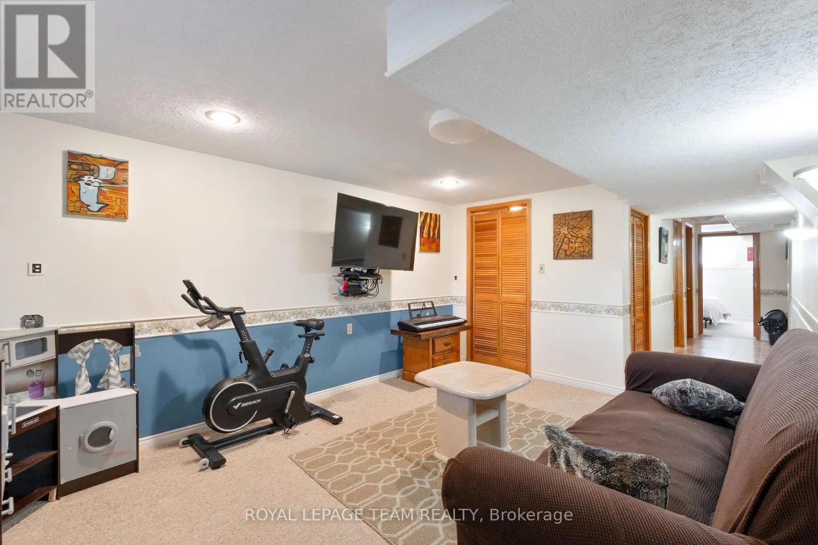 77 BONAVENTURE DRIVE