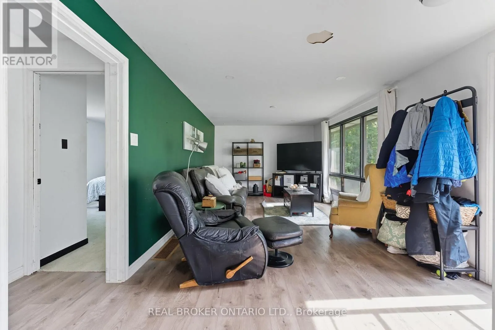 2627 DONNELLY DRIVE