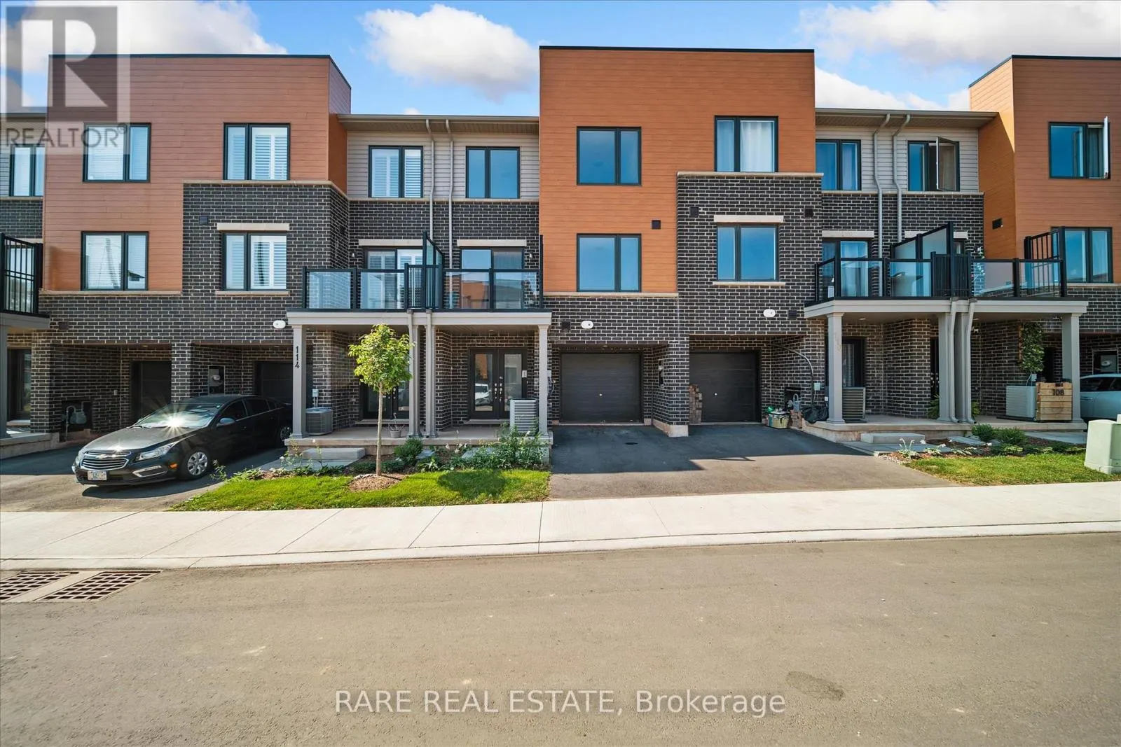112 DRYDEN LANE