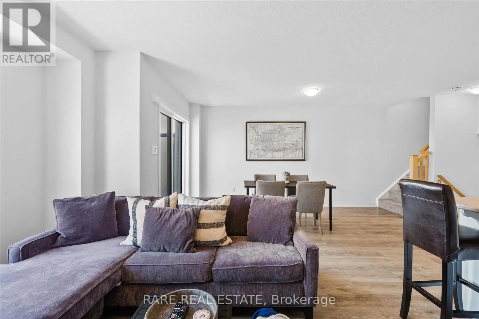 112 DRYDEN LANE