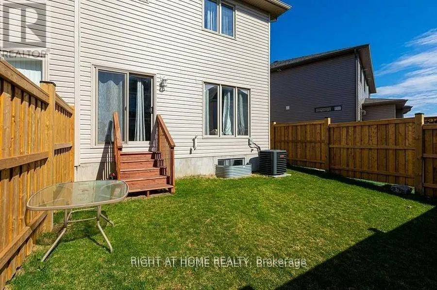 1427 MONARCH DRIVE