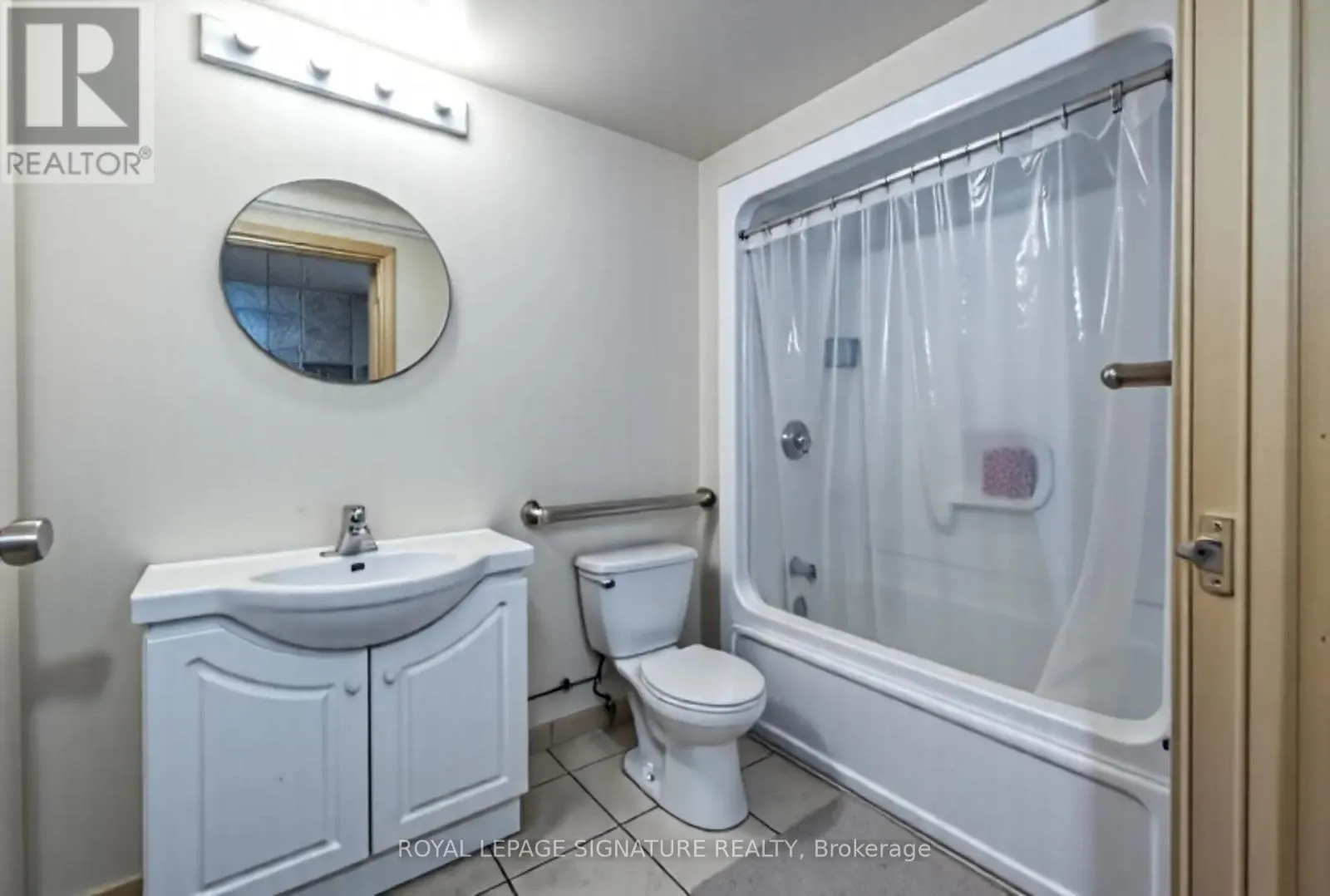 304 - 251 LESTER STREET
