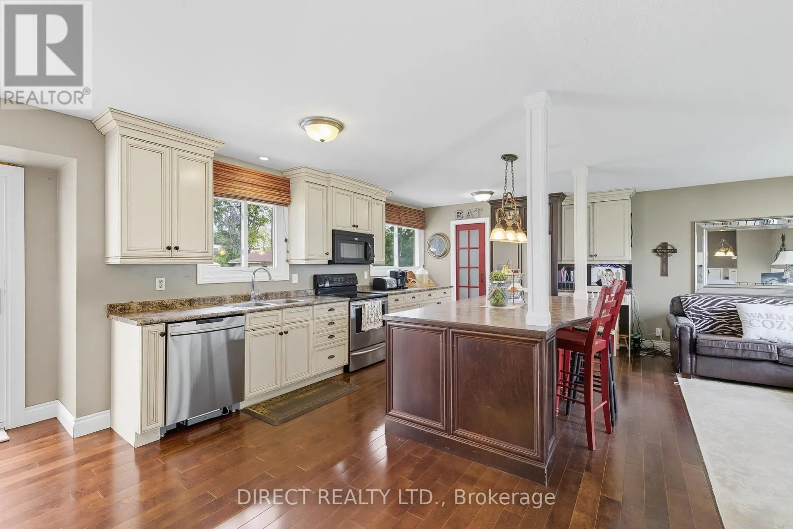 63 BAYLEA DRIVE
