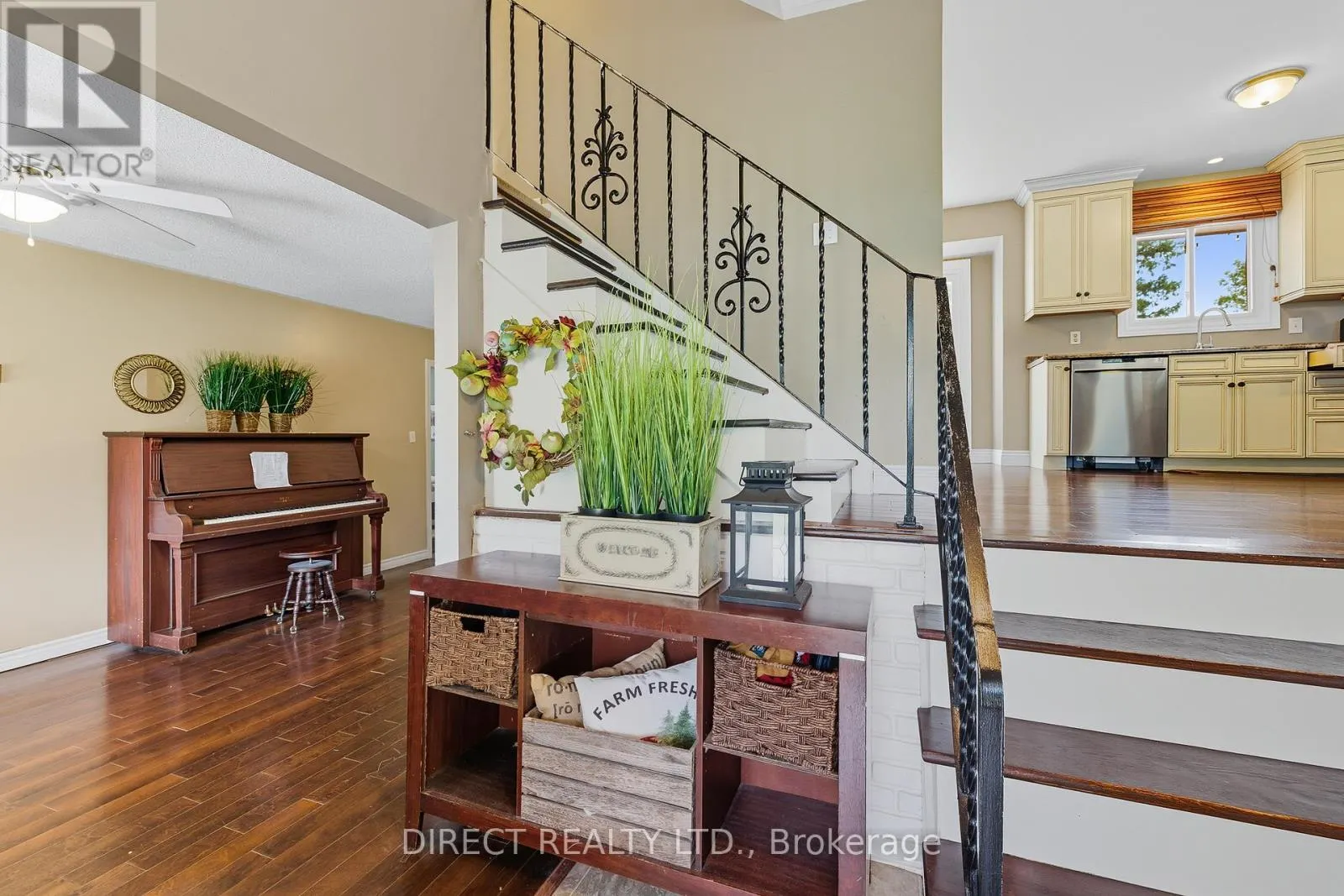 63 BAYLEA DRIVE