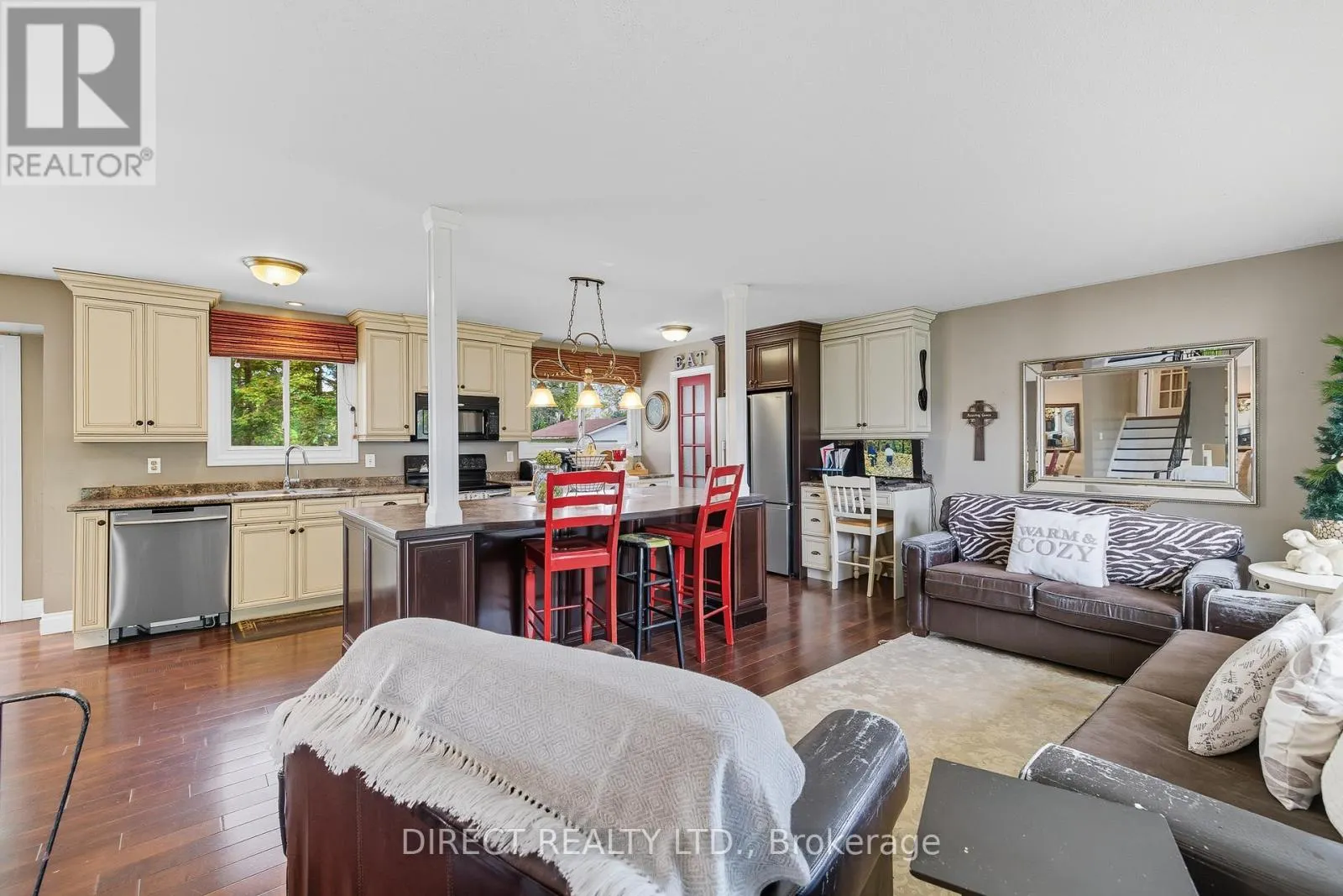 63 BAYLEA DRIVE