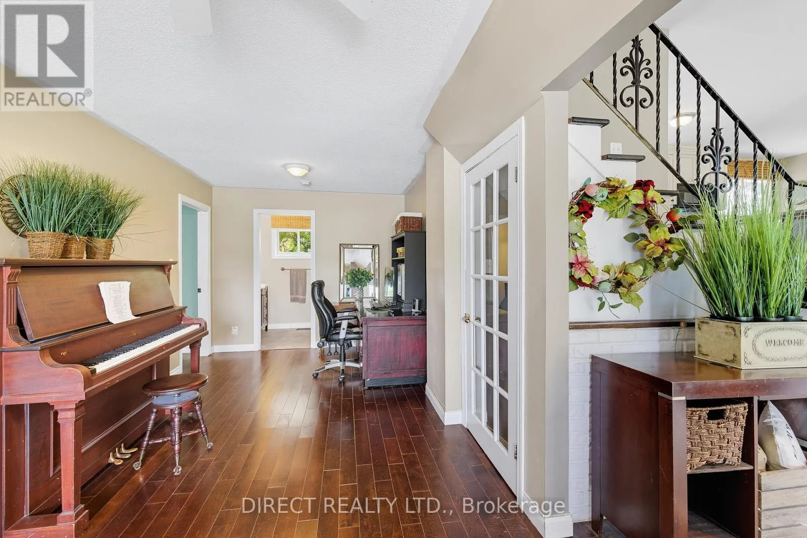 63 BAYLEA DRIVE