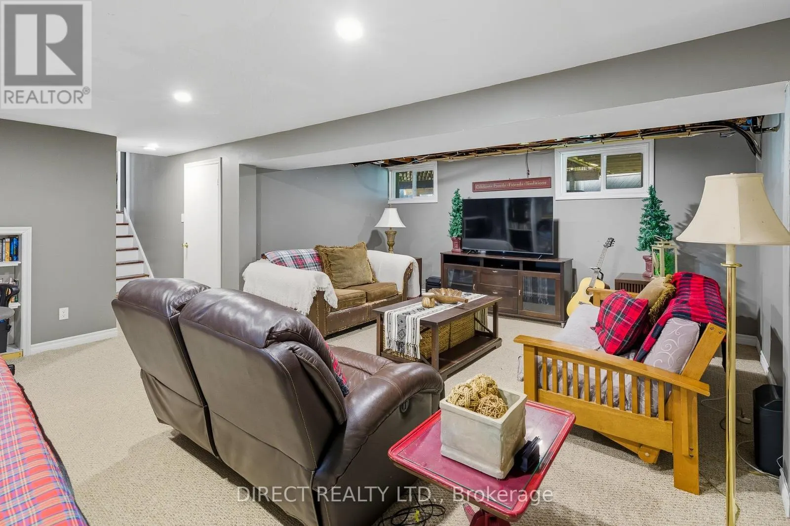 63 BAYLEA DRIVE