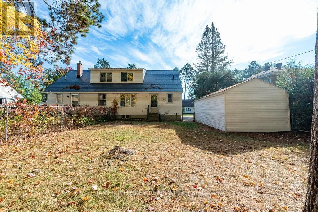 13 THOMSON CRESCENT