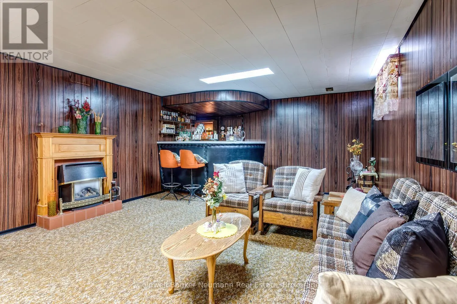 169 COUNTRY CLUB DRIVE