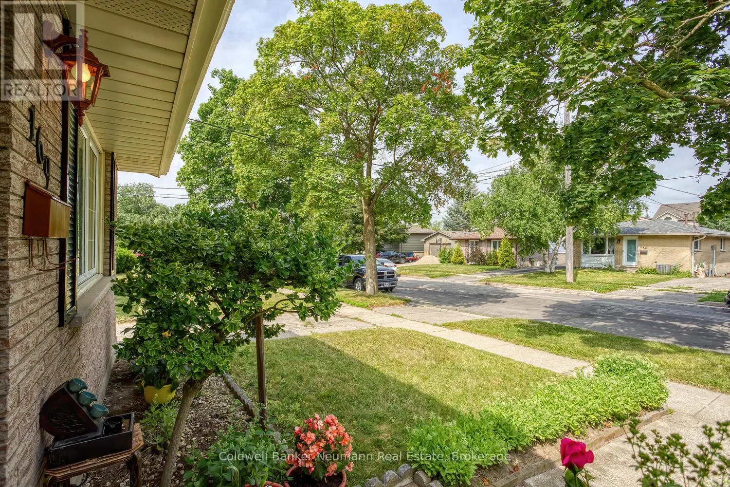 169 COUNTRY CLUB DRIVE
