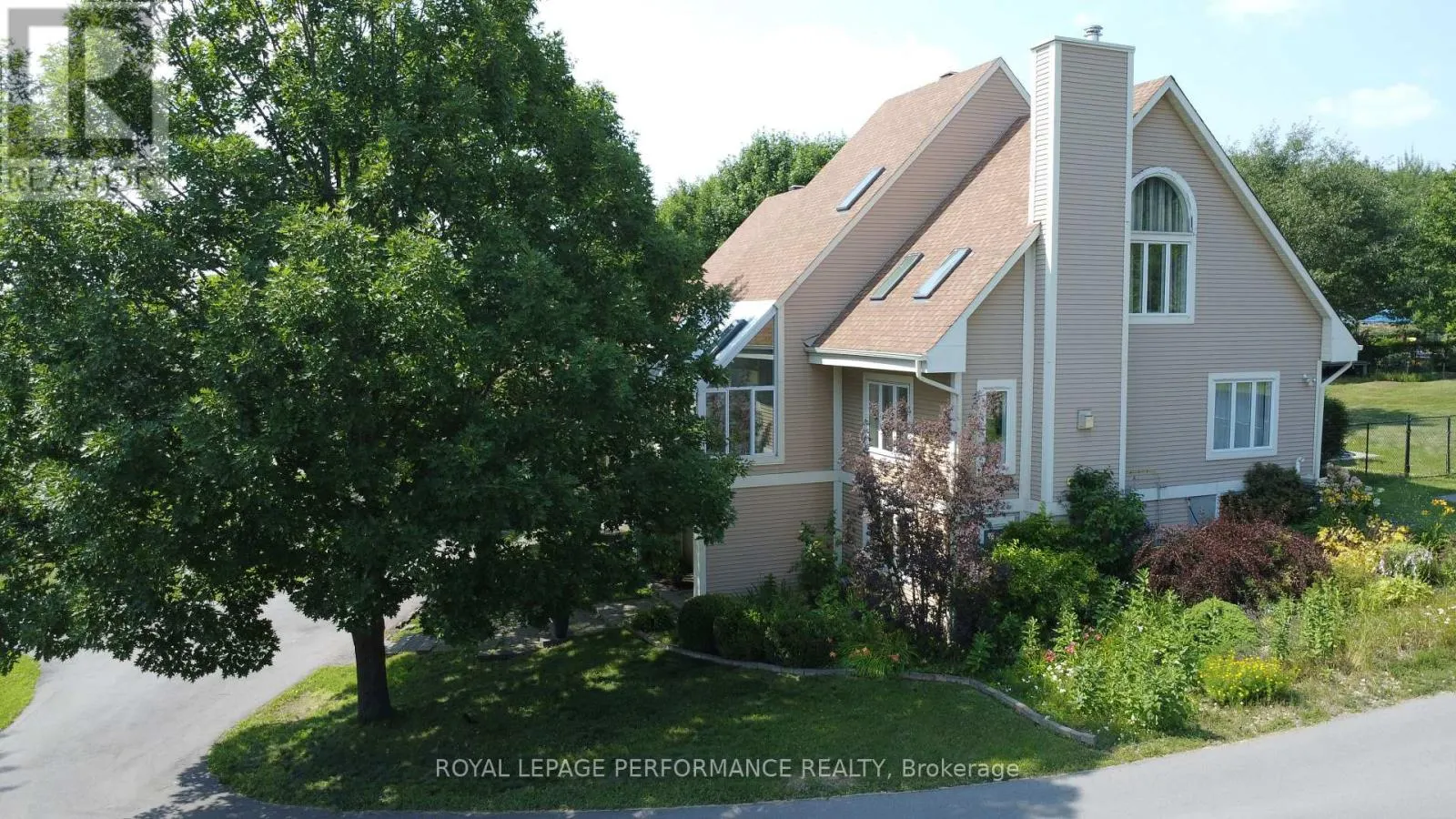136B GLENNCASTLE DRIVE