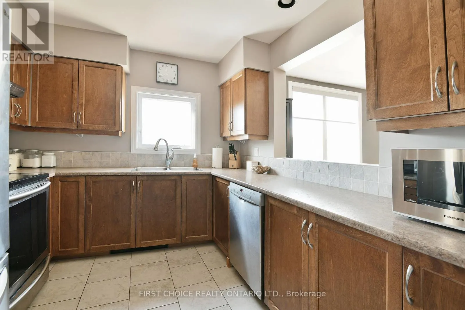 104 - 175 WOODBINE PLACE