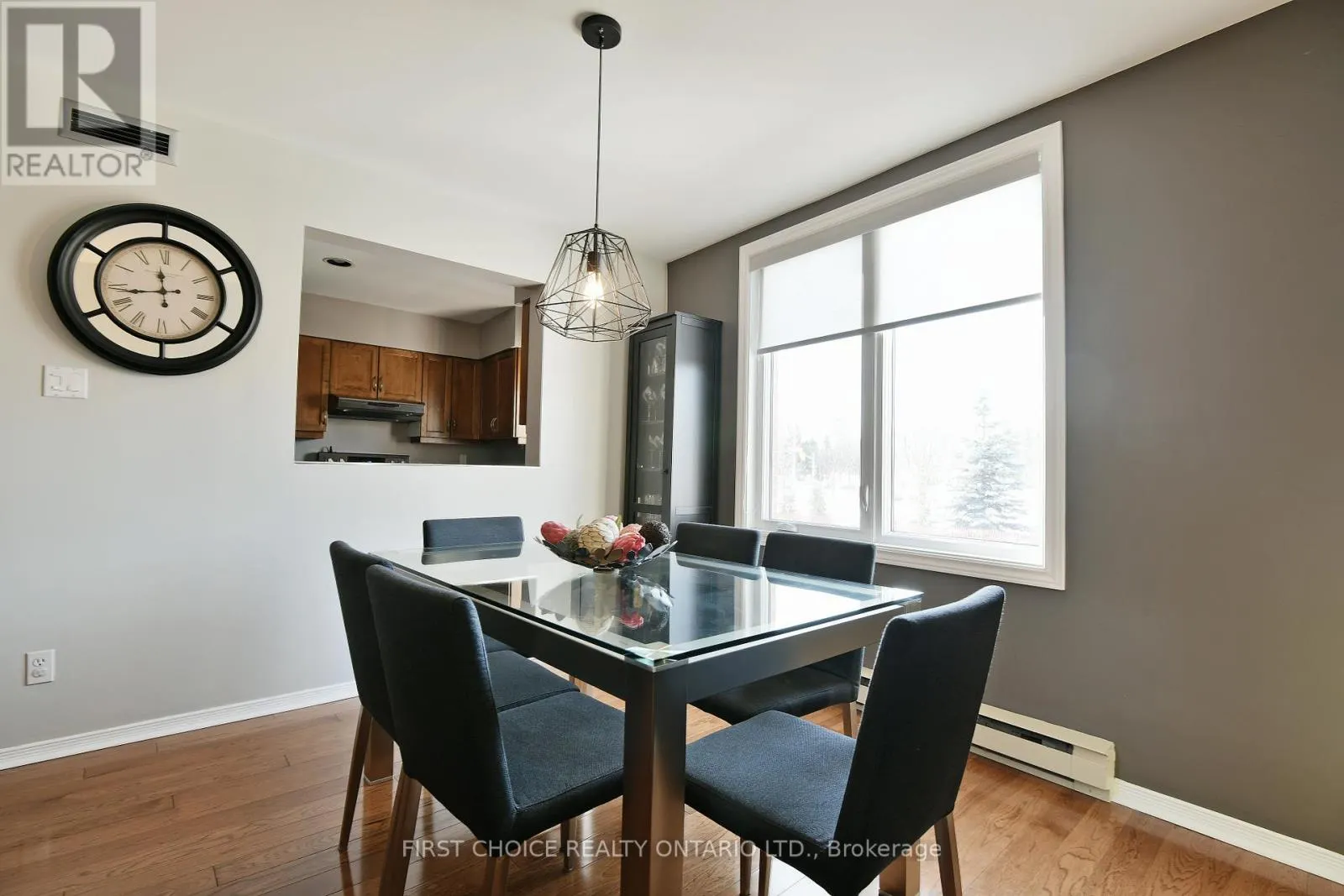 104 - 175 WOODBINE PLACE