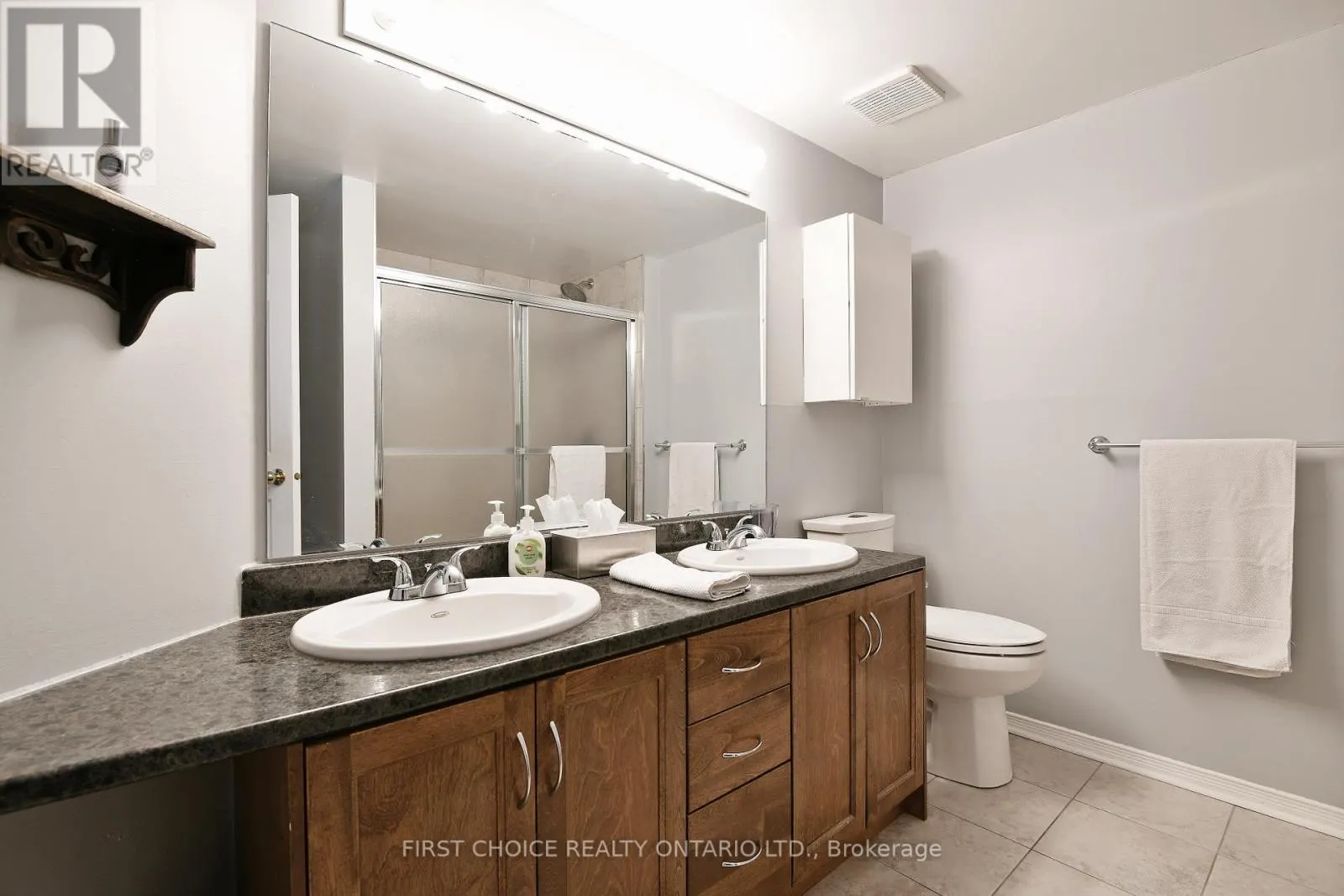 104 - 175 WOODBINE PLACE