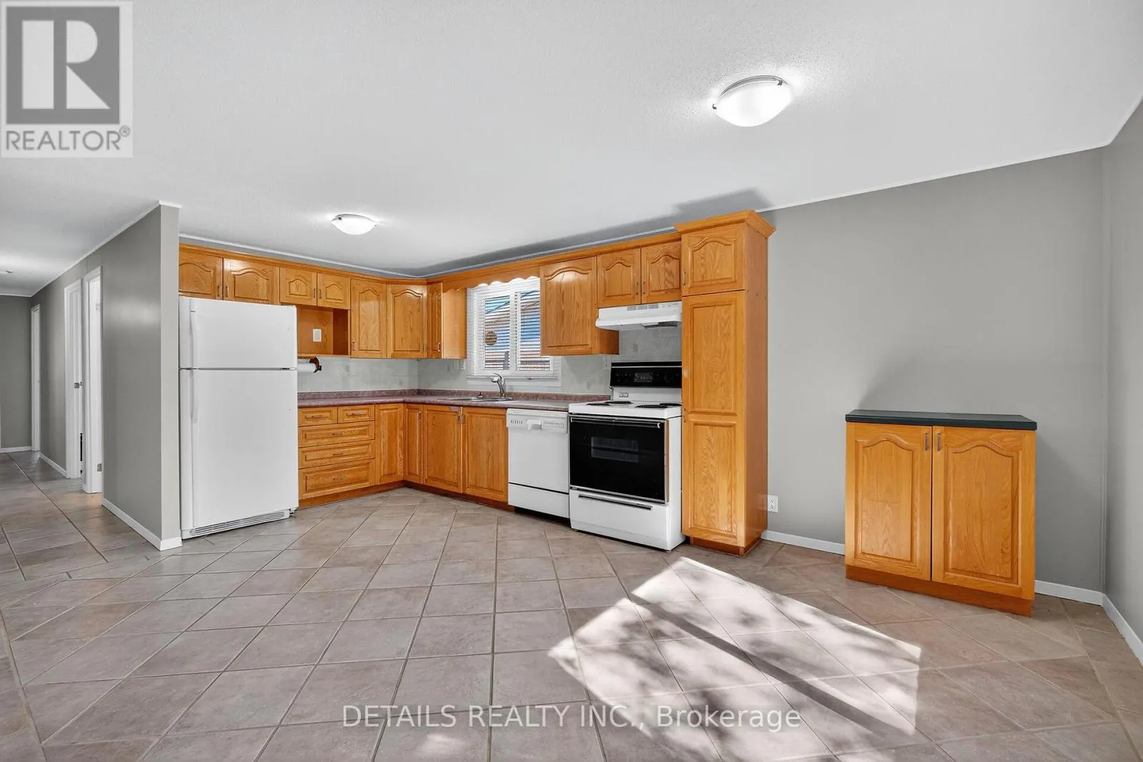 289 AMIENS STREET