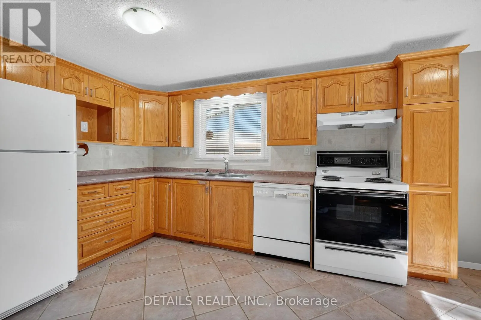 289 AMIENS STREET