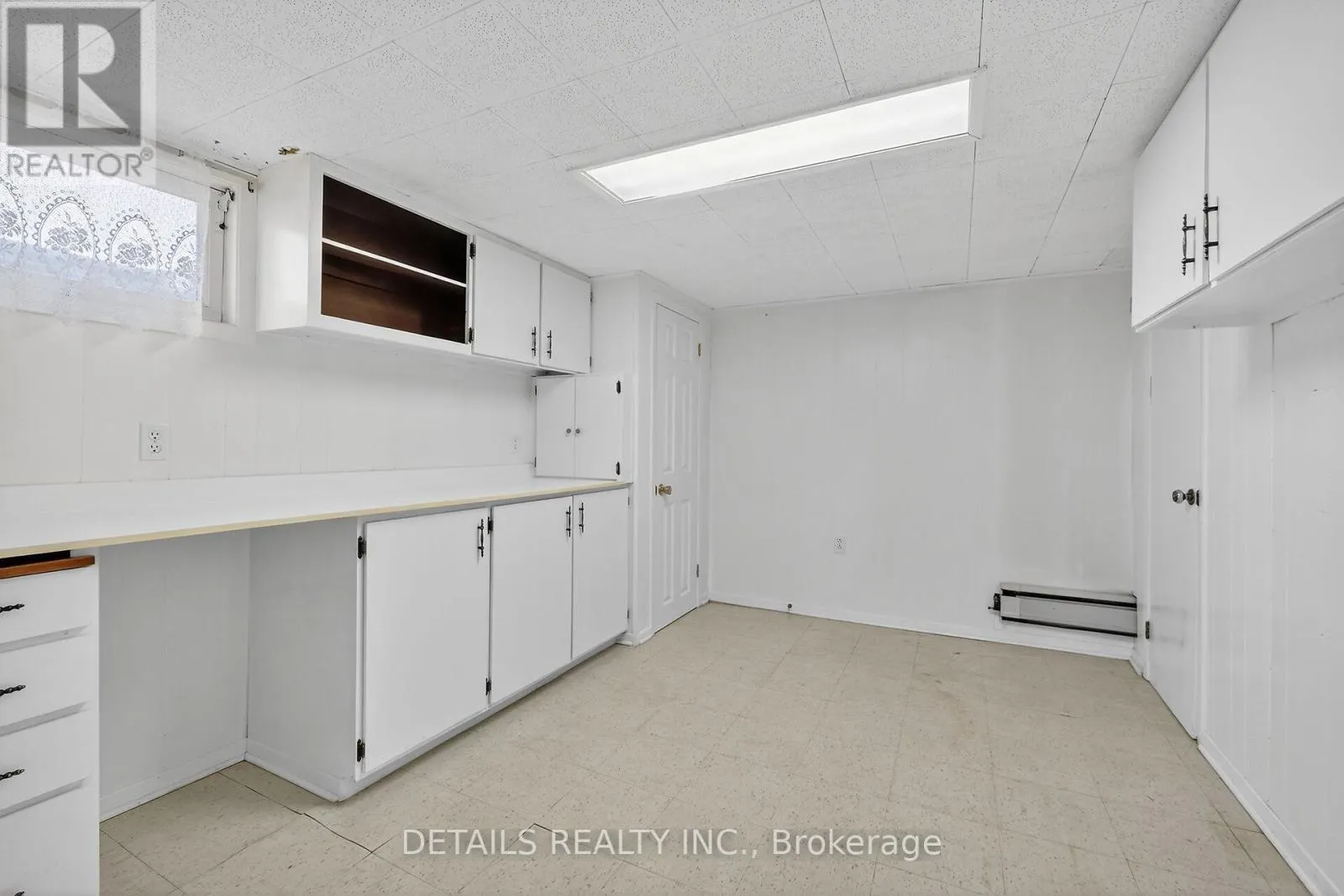 289 AMIENS STREET