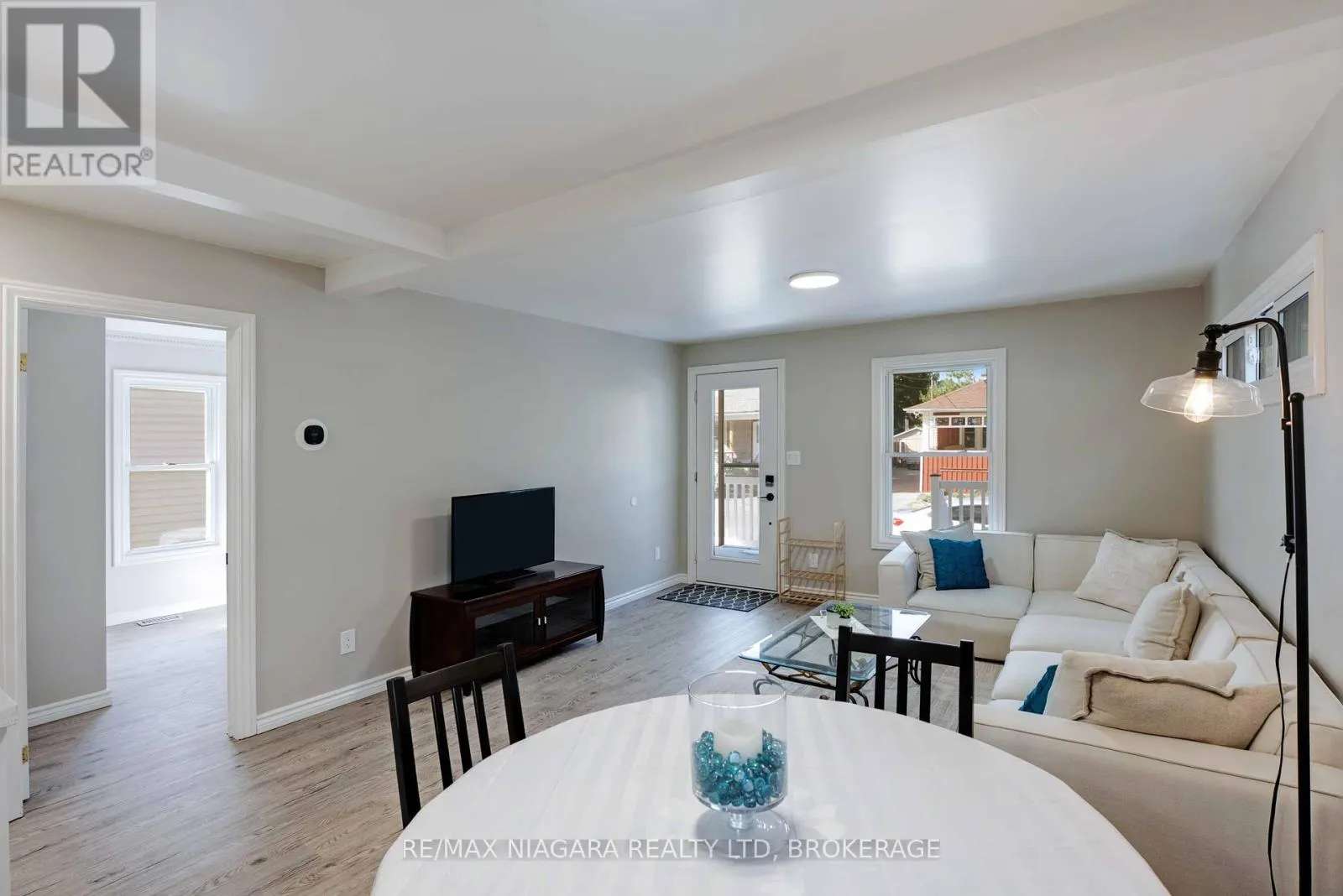 90 PLEASANT AVENUE