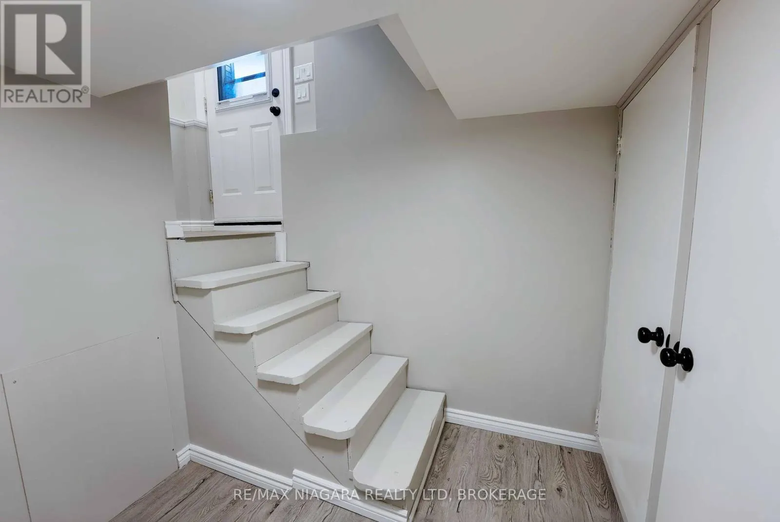 90 PLEASANT AVENUE