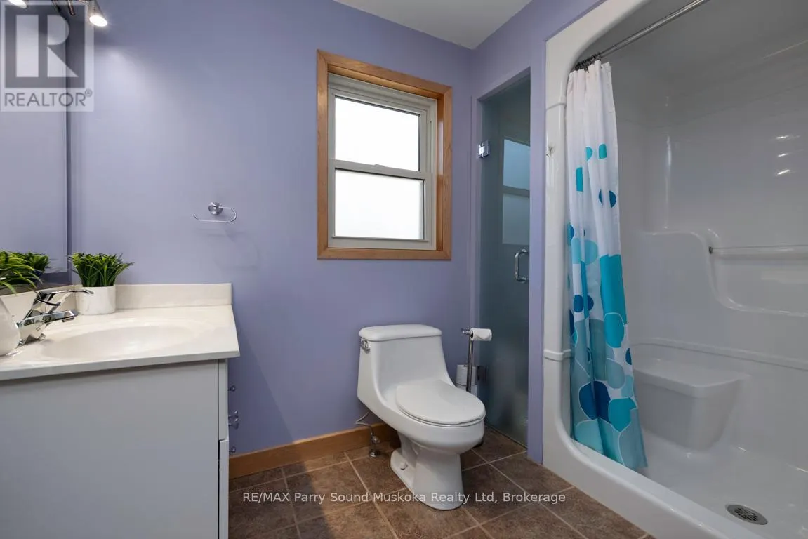 38 SHEBESHEKONG ESTATES ROAD S