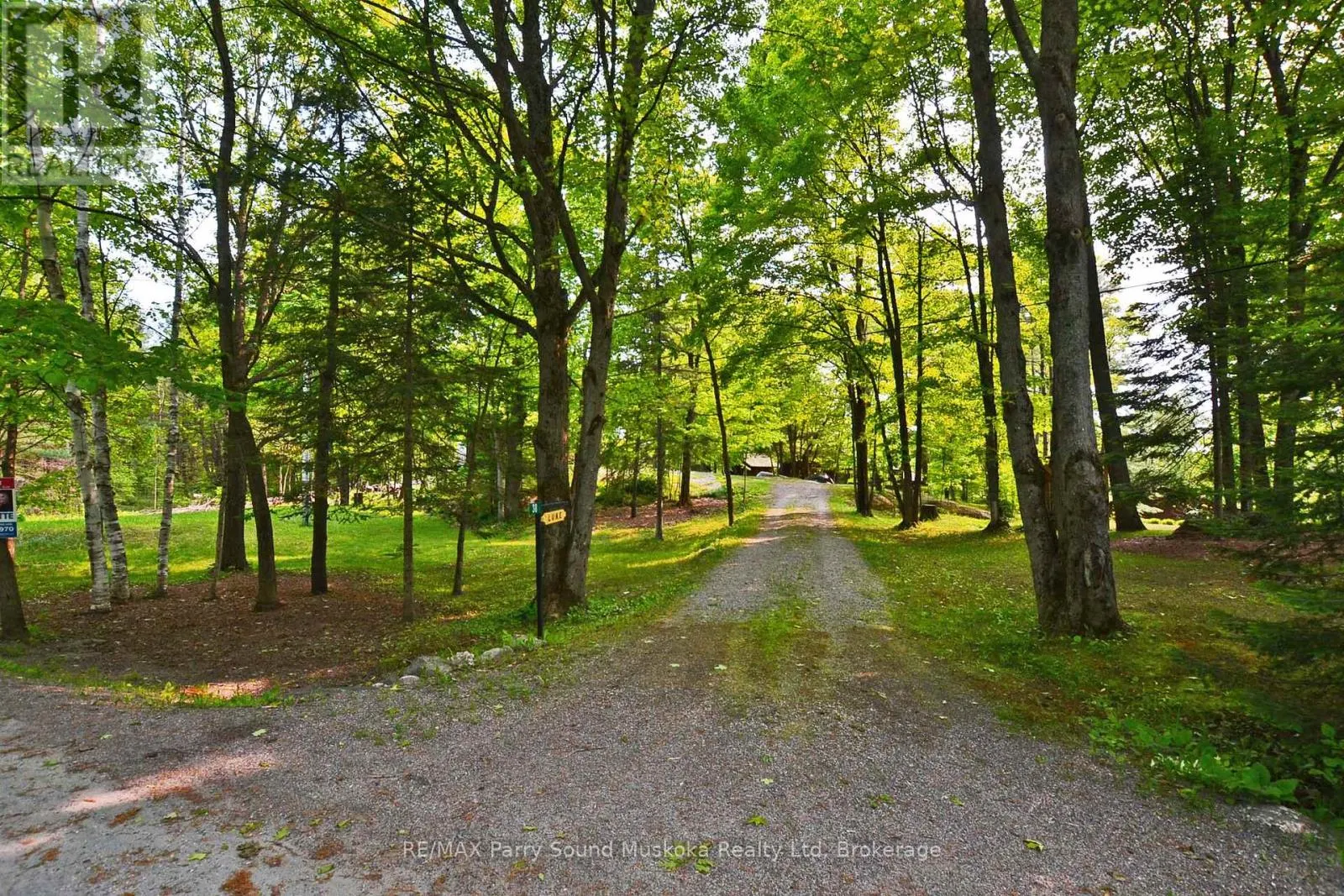 38 SHEBESHEKONG ESTATES ROAD S