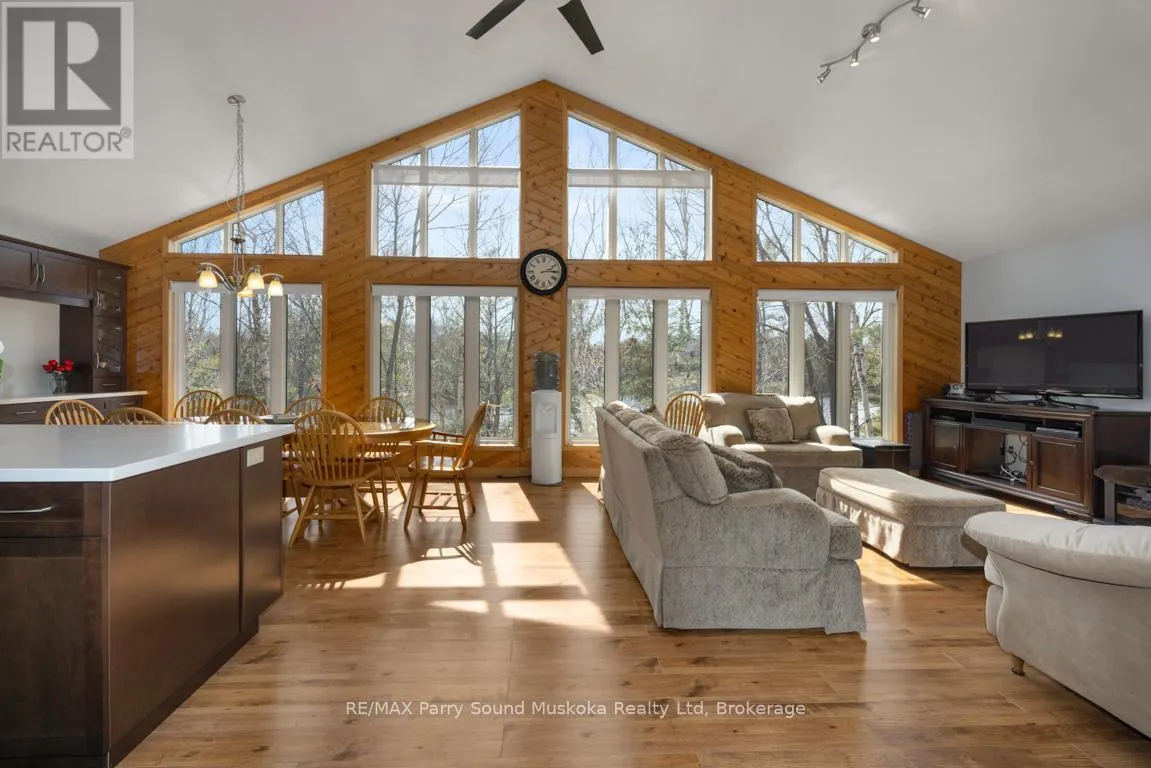 38 SHEBESHEKONG ESTATES ROAD S