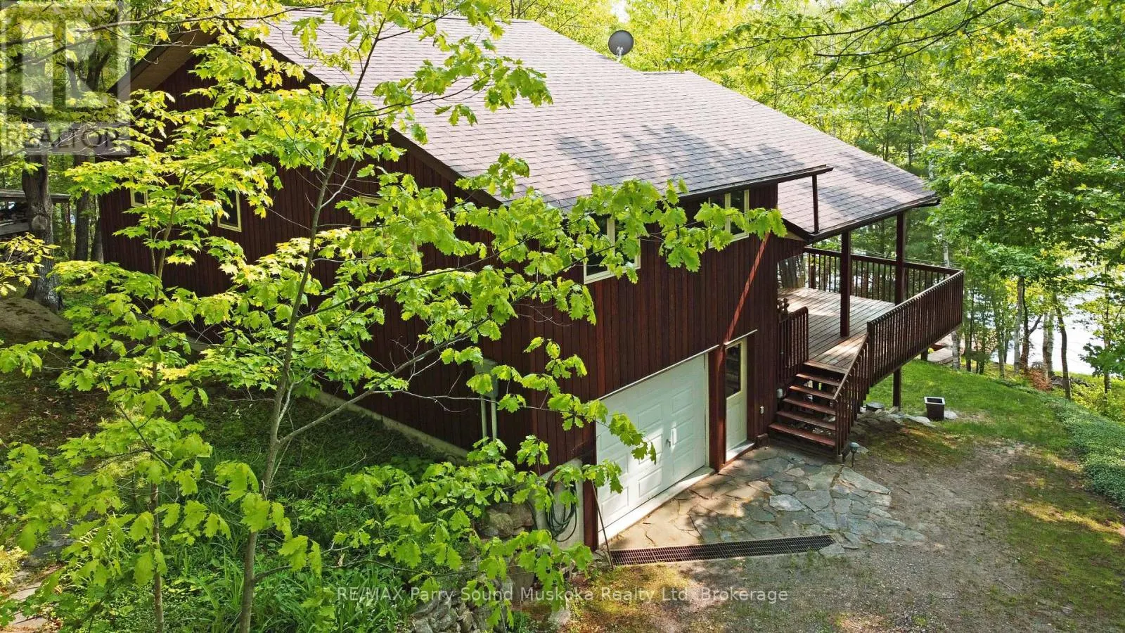 38 SHEBESHEKONG ESTATES ROAD S
