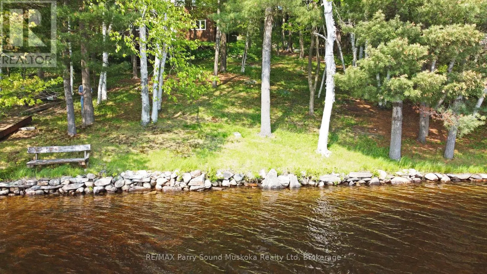 38 SHEBESHEKONG ESTATES ROAD S